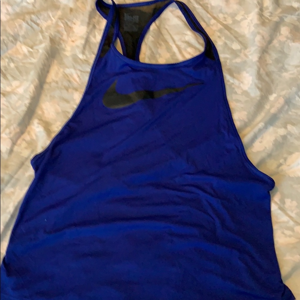 Nike tank